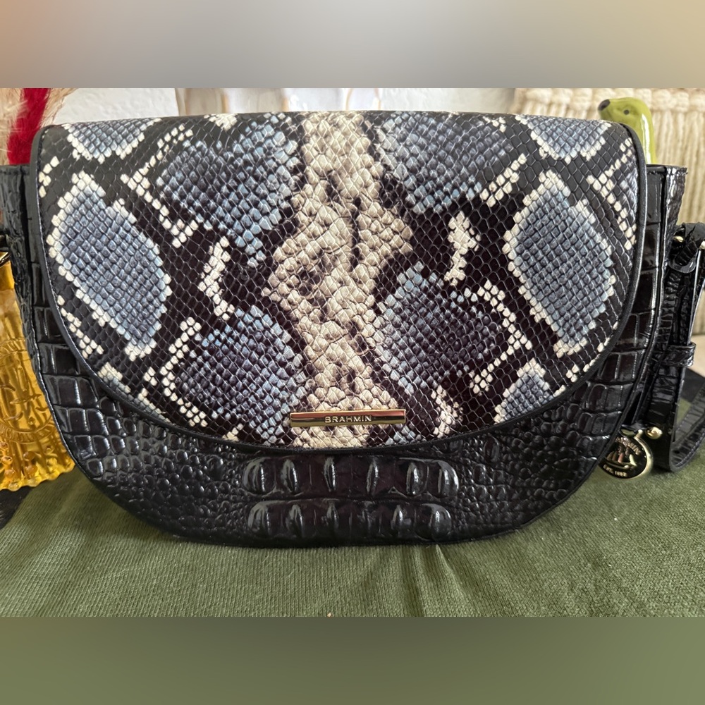 Brahmin Elegant Snake Print Crossbody Bag and Wallet Set - Picture 5 of 8